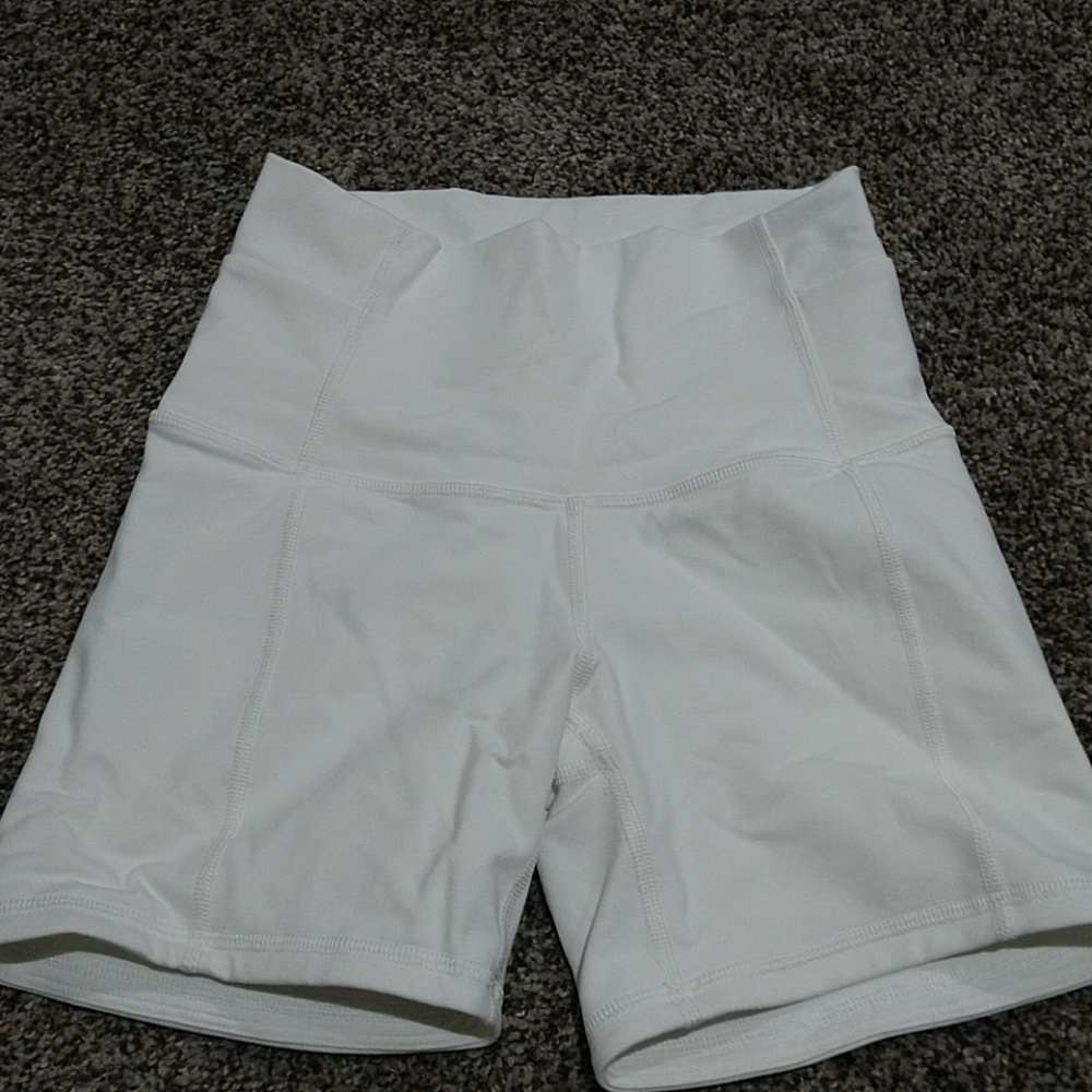 Lululemon shorts, white